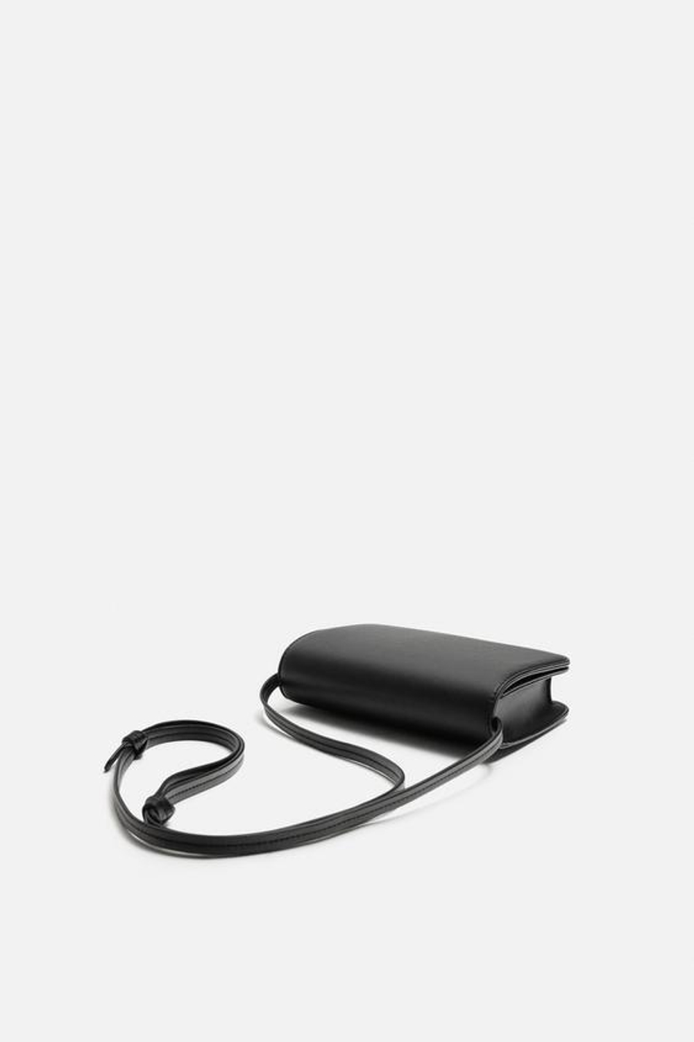 ZARA ОДНОТОННАЯ СУМКА ЧЕРЕЗ ПЛЕЧО, ЧЕРНЫЙ