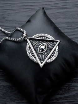 Магический кулон оберег амулет Пирамида с Глазом на цепочке