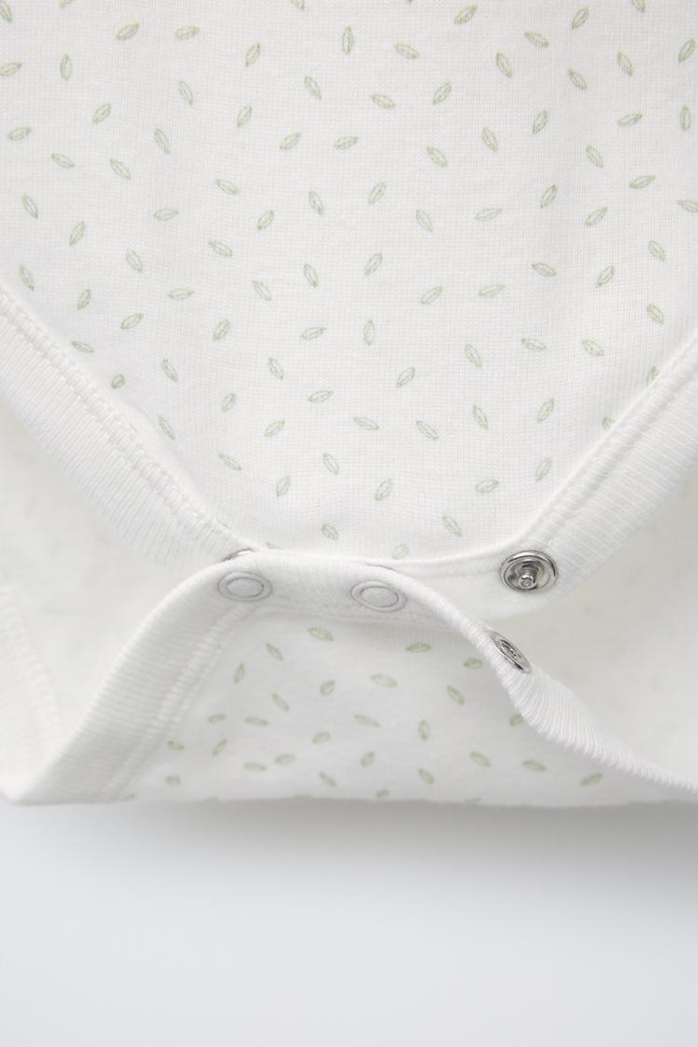 ZARA НАБОР ИЗ 5 БОДИ С ПРИНТОМ «УЛИТКИ», ЭКРЮ