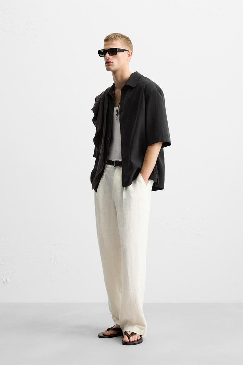 ZARA РУБАШКА RELAXED FIT ИЗ СТРУЯЩЕЙСЯ ТКАНИ, ЧЕРНЫЙ