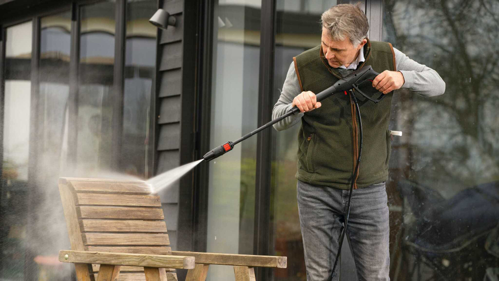 Мойка высокого давления BOSCH Universal Aquatak 130 06008A7B00