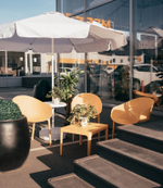 Столик пластиковый журнальный Siesta Contract Sky Side Table, желтый