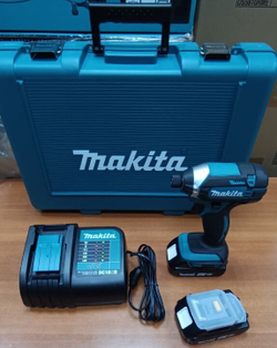 Аккумуляторный ударный шуруповерт Makita DTD152SYE