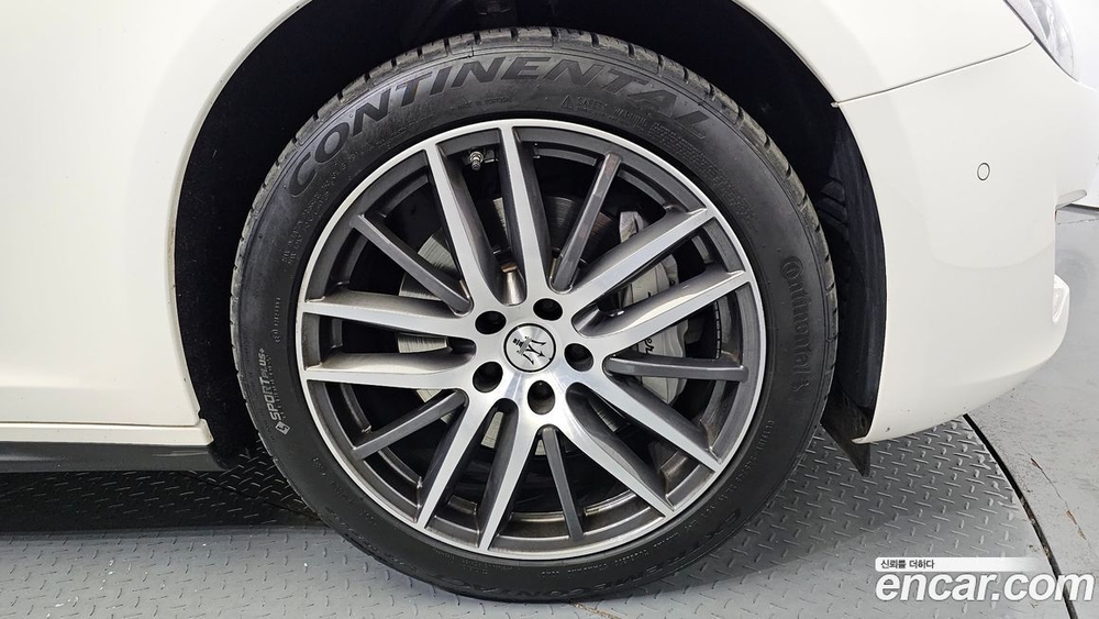 Maserati Ghibli 2.0 (03.2022)