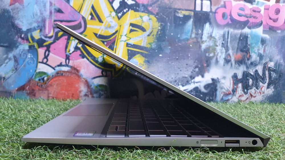 Ноутбук HP i5-8/8Gb/FHD