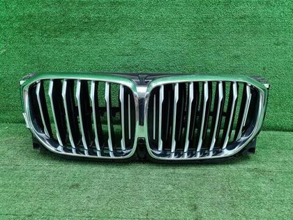 Решетка радиатора BMW X5 G05 (2018-2023)