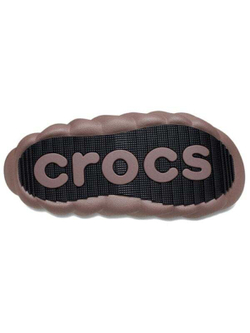 Crocs Overpuff Shorty Truffle
