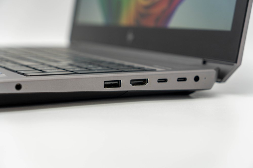 Ноутбук HP ZBook 15 G5 ( i7-8850H / Quadro P1000 )