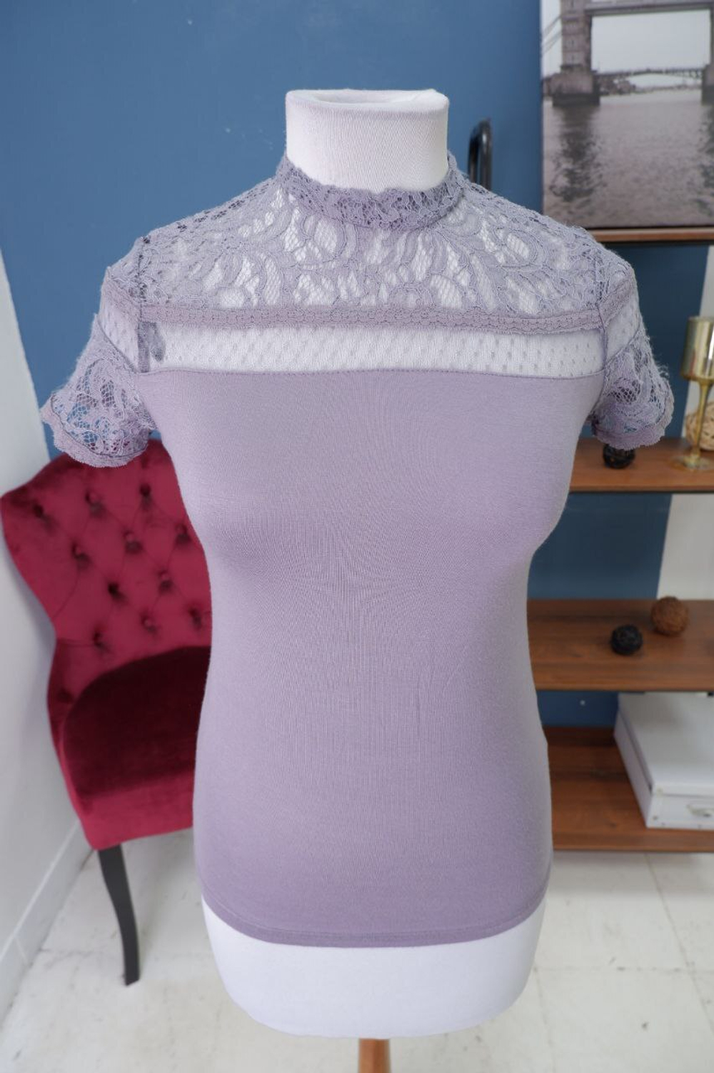 Футболка Incity нарядная 40 размер