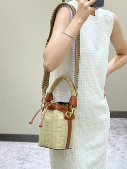 Fendi Mon Tresor 18 cm
