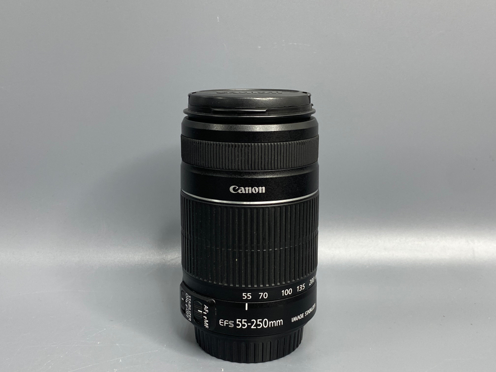 Canon EF-S 55-250mm 4-5.6 IS