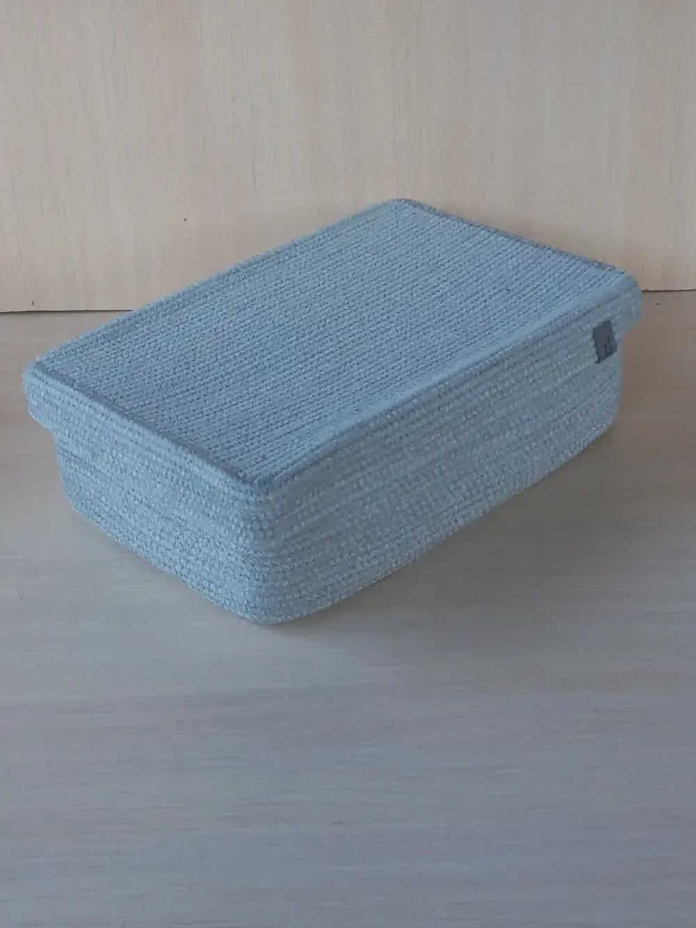 Корзина плетеная с крышкой