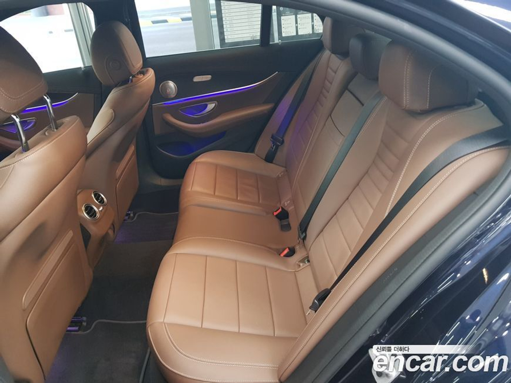 Mercedes-Benz E-Class W213 E250 AMG Line (12.2022)