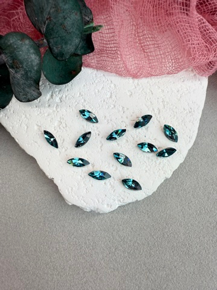 Наветт Navette 10*5 мм, Indicolite