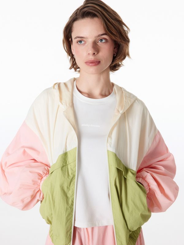 Футболка укороченная 