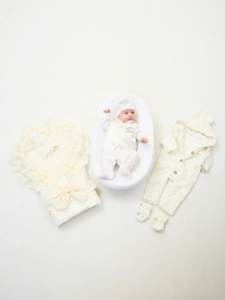 Конверт на выписку новорожденного