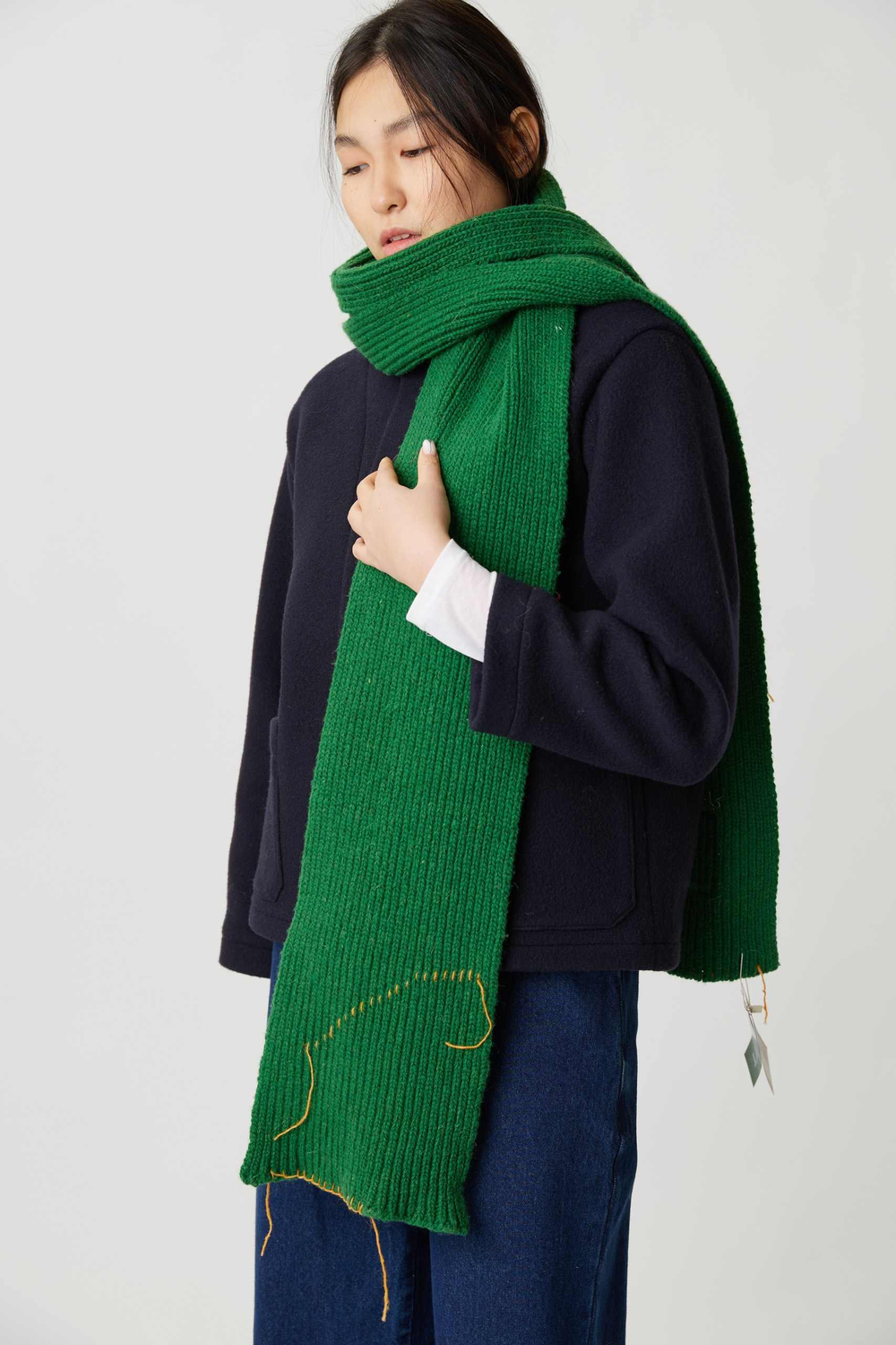 Шарф зелёный "ВСЁ ТУТ" УСТА К УСТАМ + "Полторы комнаты"