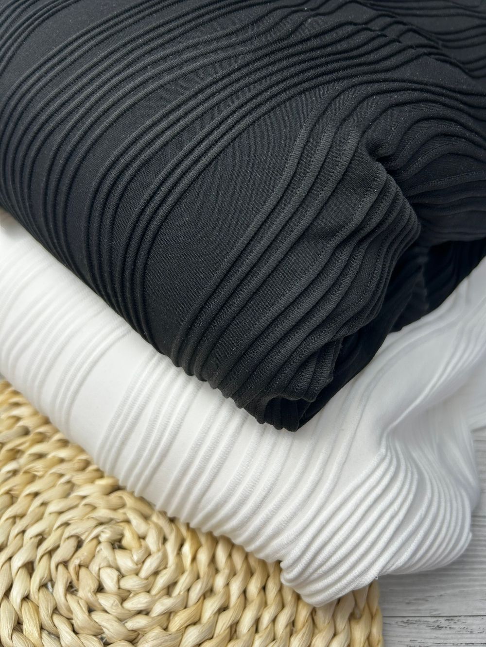 Трикотаж ВОЛНА черный