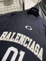 Футболка Balenciaga