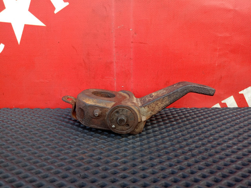 Трещетка тормозная передняя левая