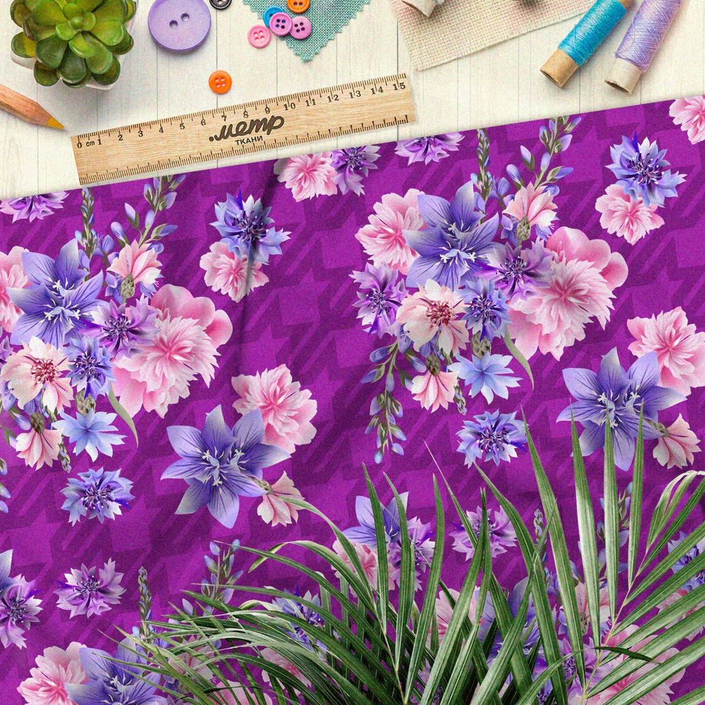 Ткань бязь васильки, колокольчики и георгины на сиреневом фоне