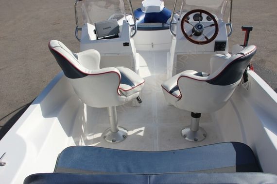 Лодка WINboat R53