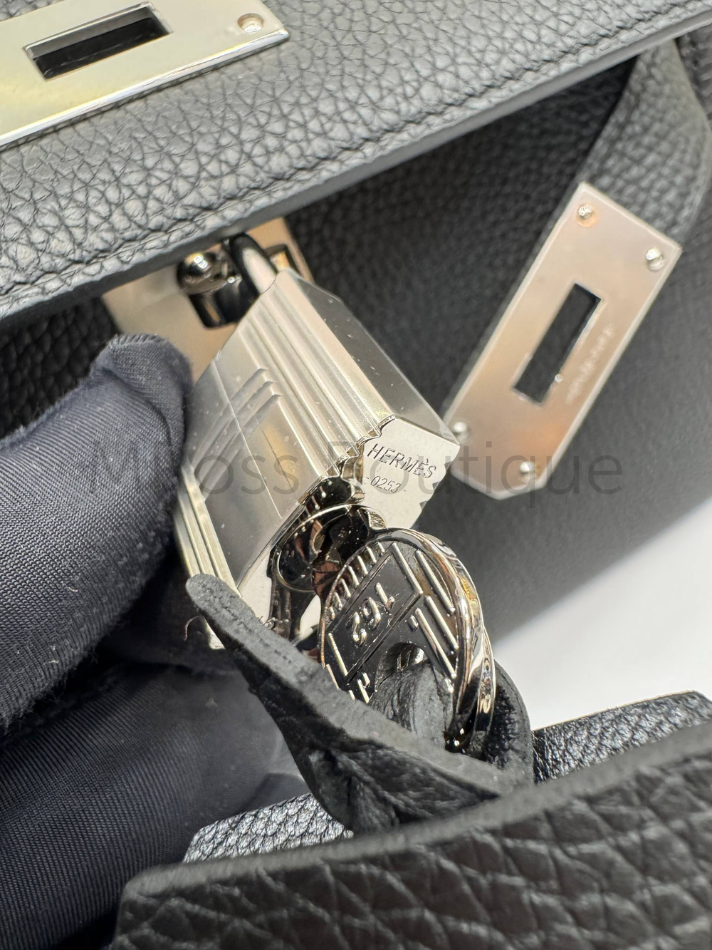 Черная сумка Hermes Kelly Messenger PM