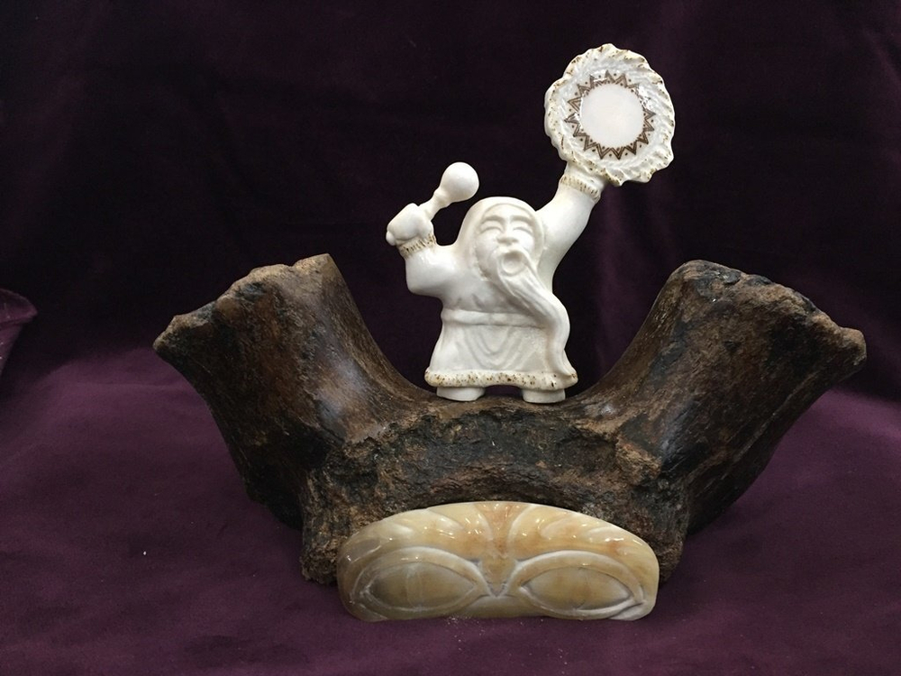 Шаман камлающий