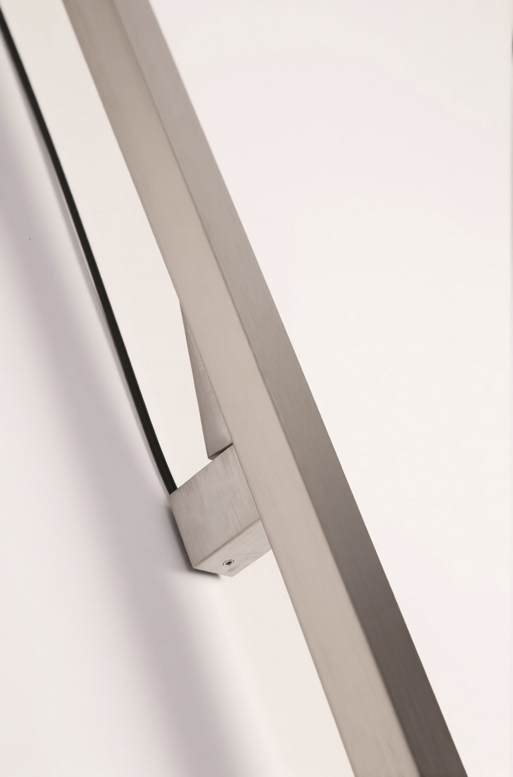 Арт. 40x30 Inox Basic Mechanical, L-1600