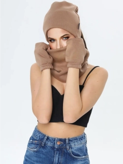 Шапка бини с начесом для хвоста, дред и кос