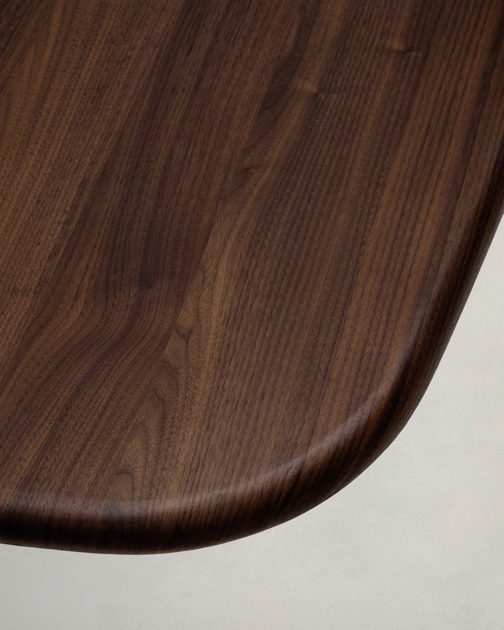 Стол Melvar из орехового шпона с основанием из матовой нержавеющей стали, 121 x 121