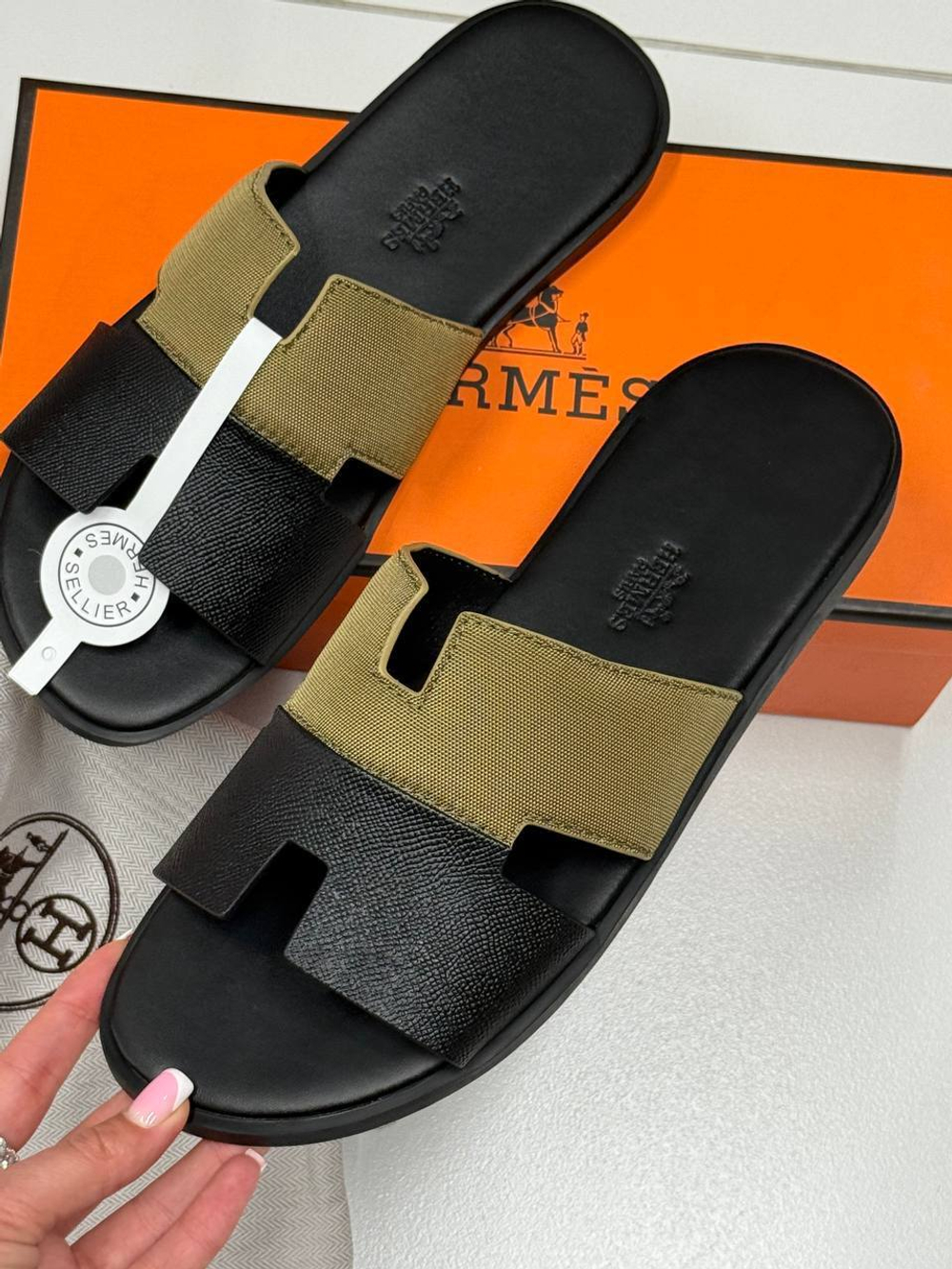 Шлёпанцы Hermes