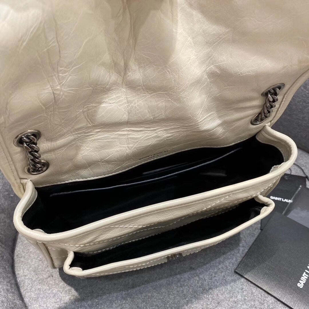 Yves Saint Laurent Niki 22 cm