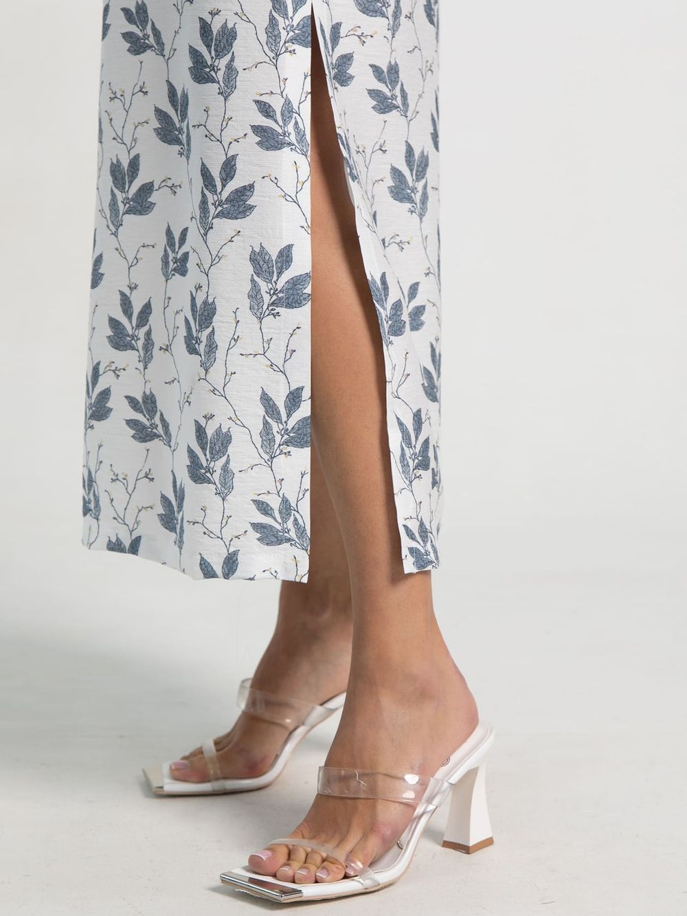 Платье Айлин (белое) П15446-19М LT Collection