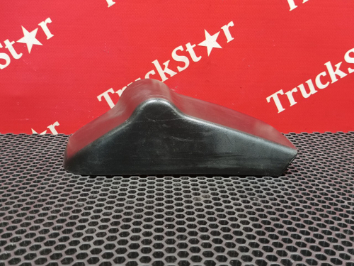 Крышка кронштейна зеркала правая