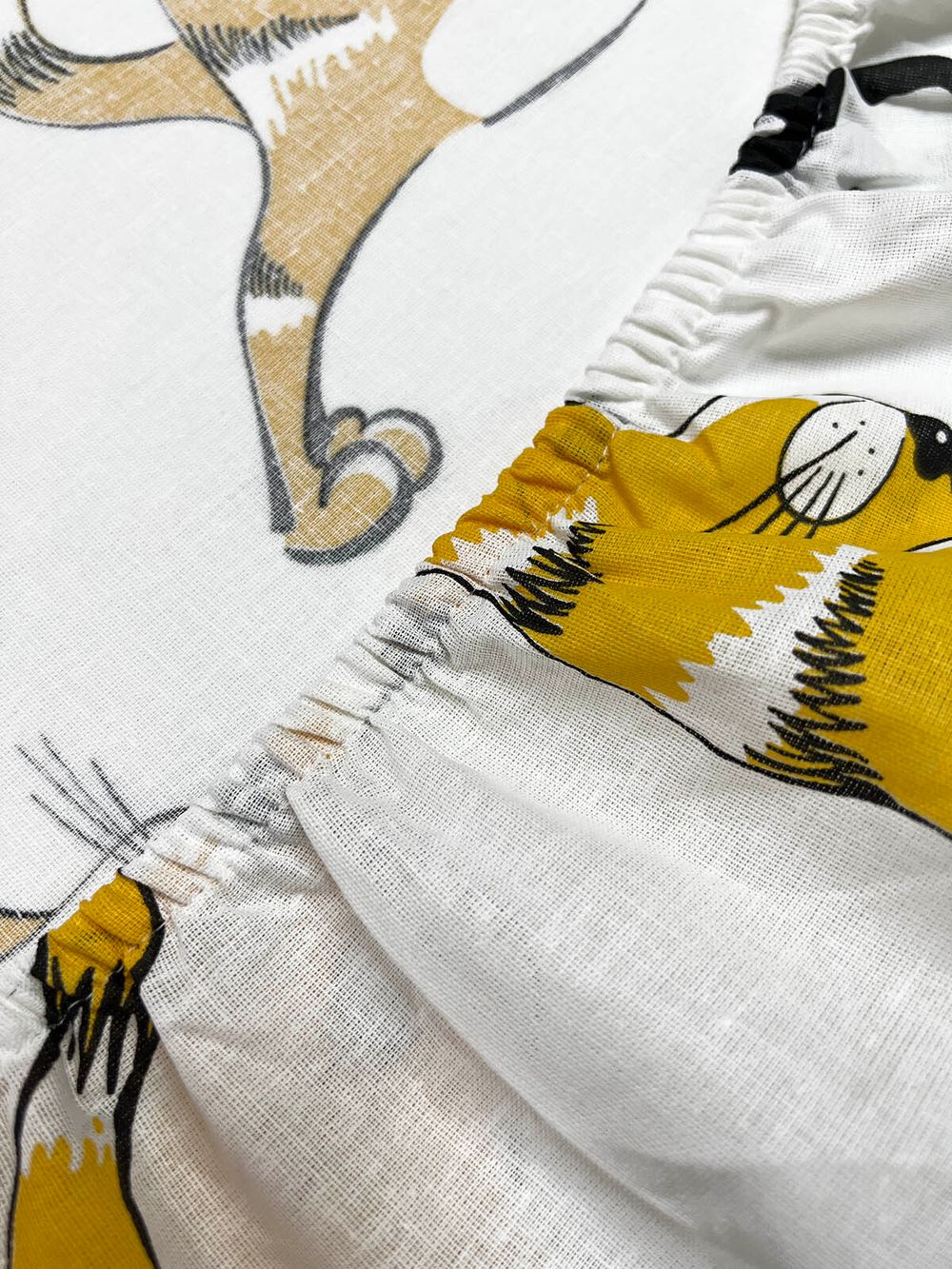 Постельное белье бязь Сказка "Yogacat" 2-спальное  Наволочка 50х70 см 2 шт Простынь на резинке 160x200 см Пододеяльник 175x215 см