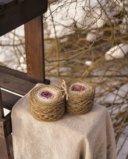 Градиент "Лавандовый в крапинку" 98 г шерсть