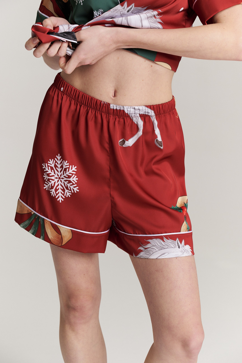 Костюм тройка с лошадьми - S размер