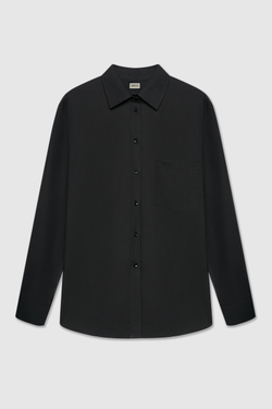 Черная рубашка с логотипом