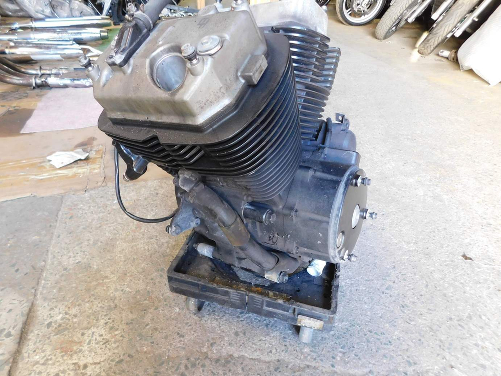 Двигатель Honda Shadow VT400S NC46 NC46E-1000875