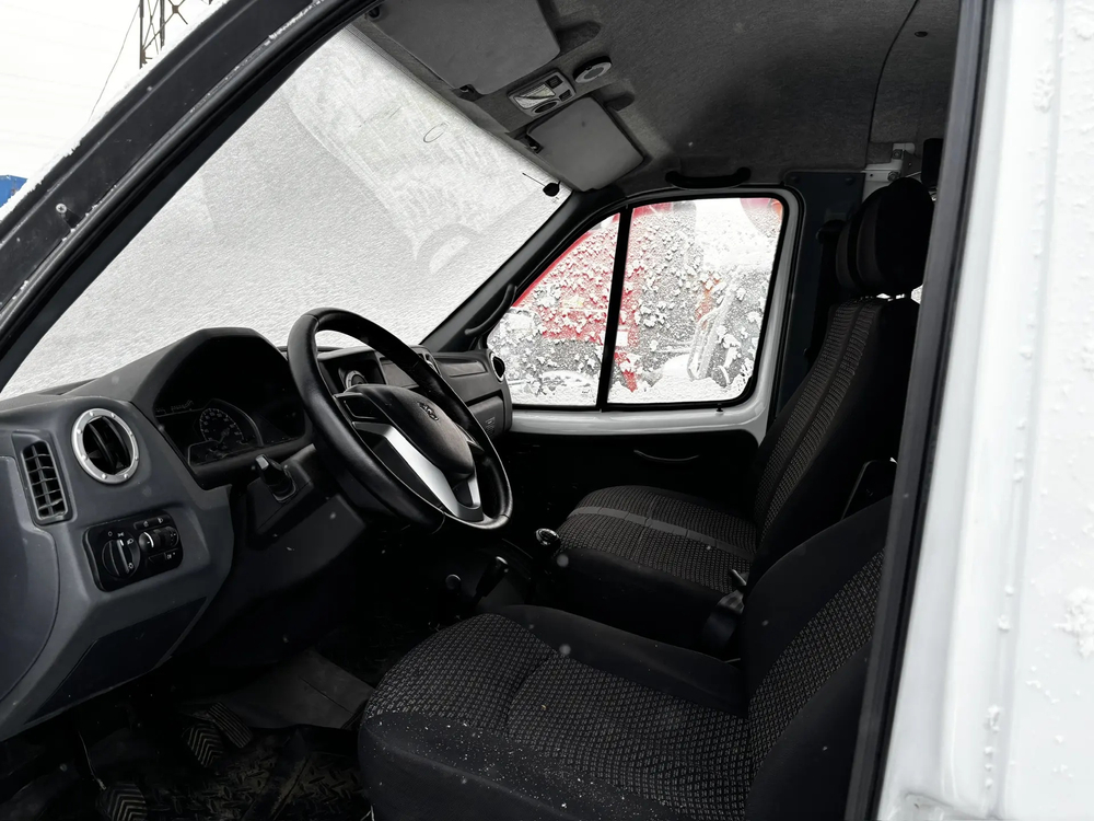 GAZ SOBOL Микроавтобус 27527 (Бензиновый, 2,7 л, 107 л.с, 4WD)