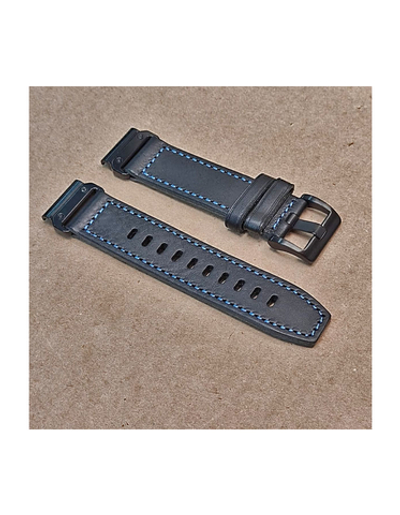 Ремешок кожаный QuickFit 22 мм для Garmin Fenix 7 / 6 / 5, Forerunner 935 / 945 / 955, instinct, instinct 2, Epix Gen 2 быстросъемный (Черный/Синяя строчка)
