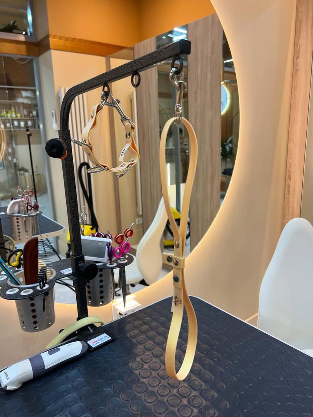 Ринговка груминга из биотана , ширина 15 мм, длина 50 см., зебра