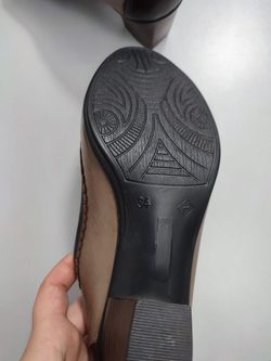 Туфли Dakkem на каблуке 34 размер