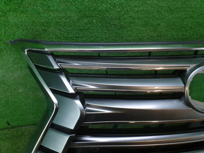 Решетка радиатора Lexus LX 3 (2015-2023)