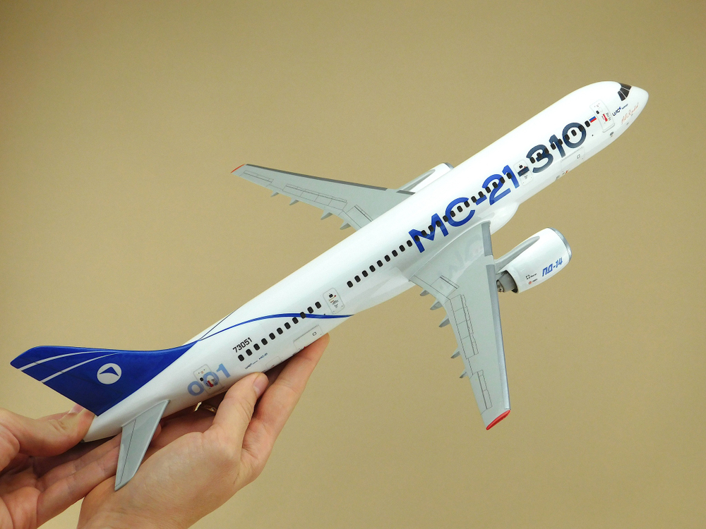 Модель самолета МС-21-310 (М1:100, 001, 73051)
