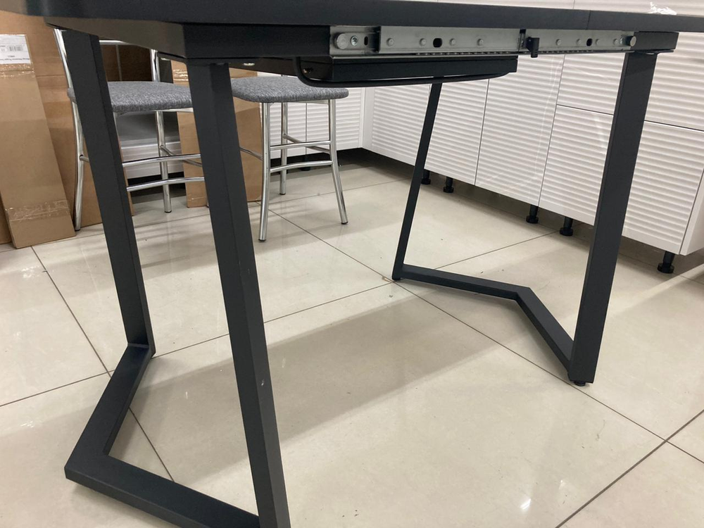 Стол разд Миллер пластик бабочка к-т ног №5 черный Царг.пояс 930 черный Ст-ца каспий серый (черн)