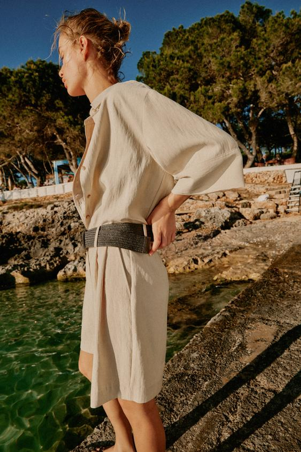 ZARA УКОРОЧЕННАЯ РУБАШКА С ШИРОКИМИ РУКАВАМИ, БЕЖЕВЫЙ