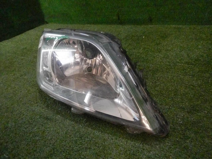 Битая Фара правая Lada Largus 1 (2012-2021) галоген