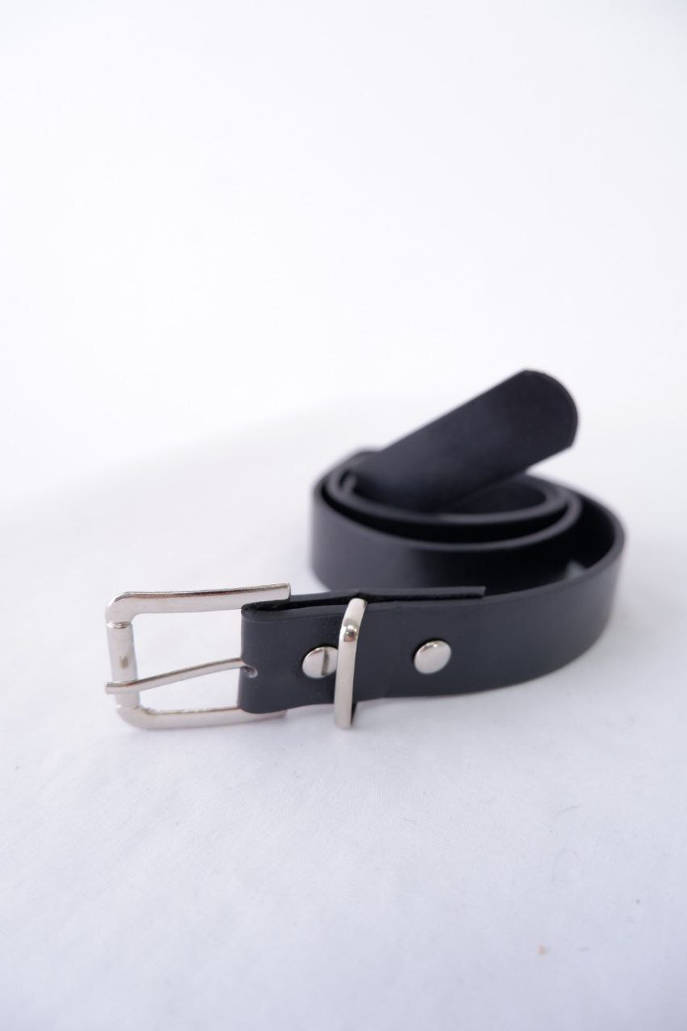 Ремень черный изящный, новый